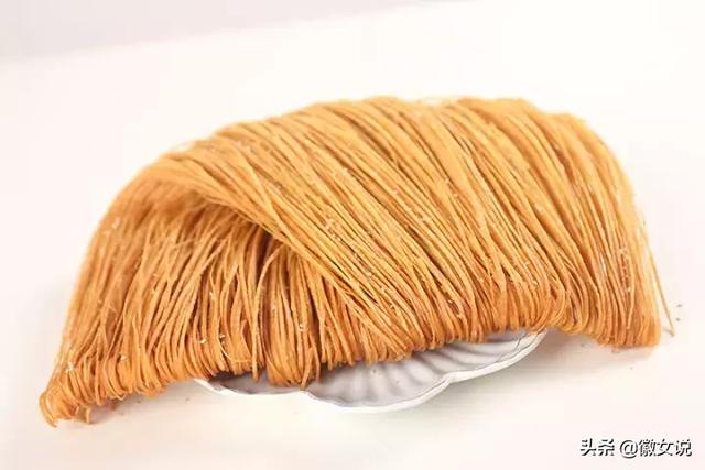 油蛤蟆怎么做才好吃，安徽临泉经典美食不吃遍绝不罢休