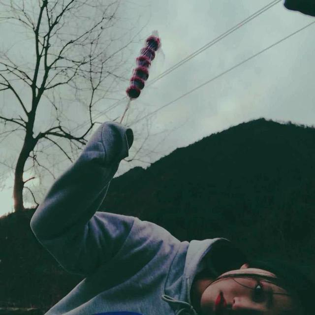 伤感   失恋，微信头像，伤感   失恋（限量版+丧+套图）