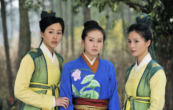 冯绍峰个人简历资料，1978年属什么生肖（还是冯绍峰前女友的她）