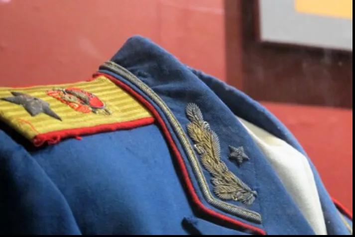 首次授衔——55式军服