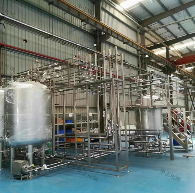 生榨石榴汁方法，石榴汁是怎么榨的（果汁饮料全套生产线设备）