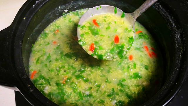 蔬菜粥的家常做法，菜粥的做法（多给家人做这蔬菜粥）