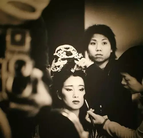 周润发个人详细简历，周润发个人资料（“香港之子”被拉下神坛）