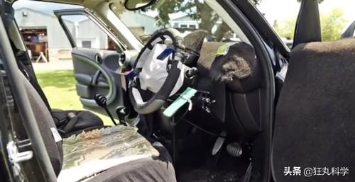 我的世界狗怎么驯服，网友教自家狗子玩《我的世界》