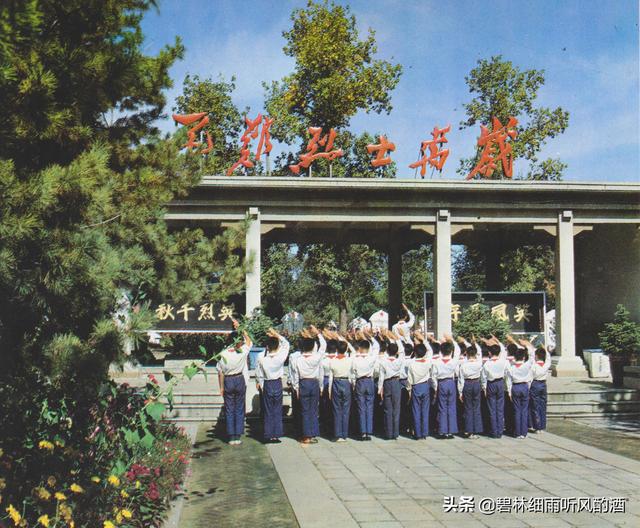 各个地区的丧葬习俗，逝者安息——我说东北少数民族的丧葬风俗及卜奎城的墓地