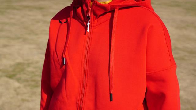 沙里瓦是什么意思，沙乌沙里瓦是什么意思（新年用红蓝新衣组CP-沙乐华男女羽绒服）