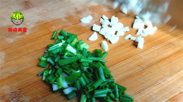 最好喝的丝瓜汤的做法，最好喝的丝瓜汤的做法西红柿（丝瓜汤最解馋的做法）