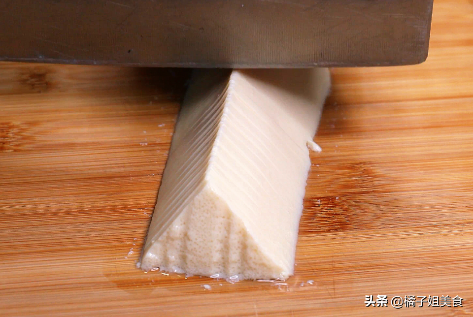 图片[3]-【豆腐拌皮蛋】做法步骤图 开胃又解腻-起舞食谱网