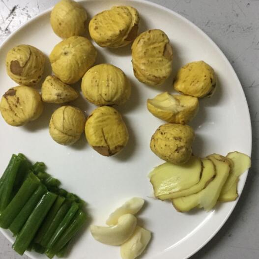 图片[3]-【板栗烧排骨】做法步骤图 促进骨骼生长 贵也别舍不得-起舞食谱网