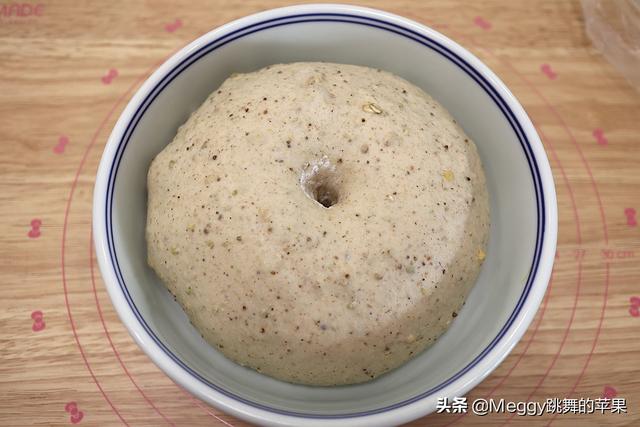 波兰种面包的做法，波兰种面包的做法太阳煎蛋（做面包一定要试试波兰种）