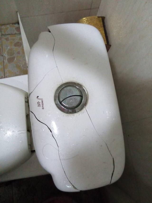 马桶多少钱一个，座便器价格多少（几百元和几千元的马桶区别在哪）