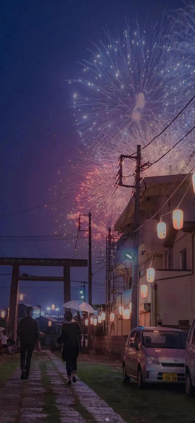 唯美月光背景图,唯美月光背景图片(一组唯美的放烟花壁纸和治愈背景图分享) 唯美月光背景图,唯美月光背景图片(一组唯美的放烟花壁纸和治愈背景图分享)
