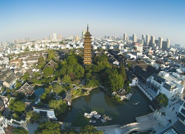 常熟市属于哪个市，江苏常熟市属于哪个市（江苏常熟：千年古城的诗情画意）