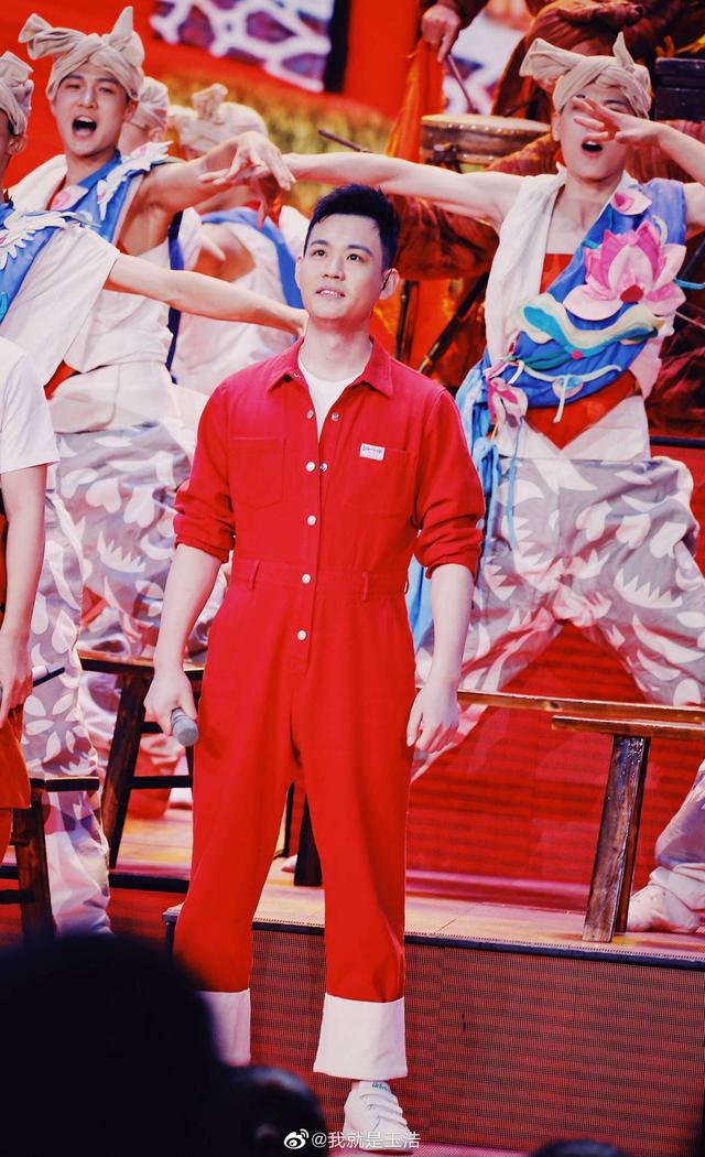 卢鑫个人资料，曾婉拒郭德纲招揽（从不务正业到逆袭为相声演员）