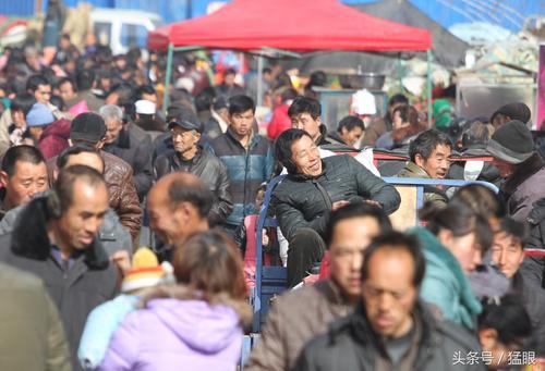 钦州市有多少人口，钦州市有多少人口2022（广西14个城市常住人口变化趋势）