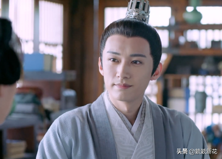 琉璃中璇玑和昊辰的关系，琉璃昊辰为什么不让璇玑记起（为什么昊辰能“遗忘”曾经暴行）