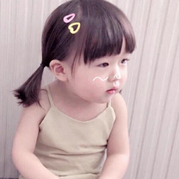 男生锁骨部位图，微信头像，男生锁骨部位图（有趣的肚子弹来弹去。）