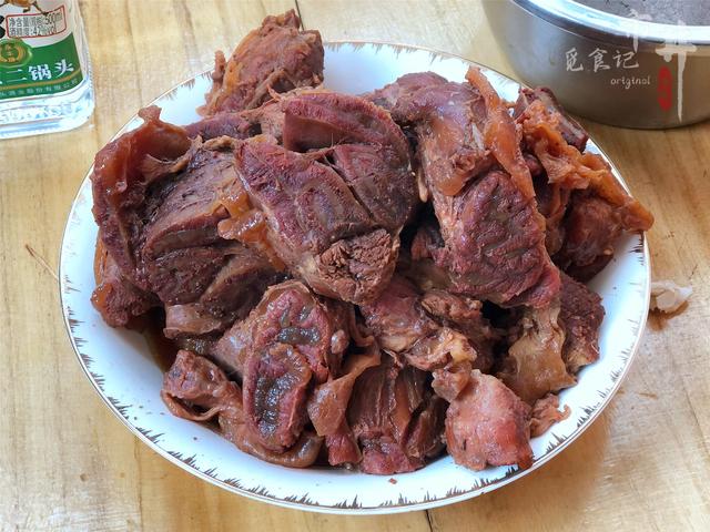 怎样做酱牛肉好吃又嫩，记住“1腌2泡”的窍门