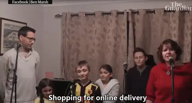 一家人歌词，英国一家六口戏精翻唱\