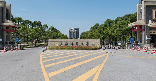 松江大学城地图，上海松江大学城位置图（比较上海郊区的两个大学城）