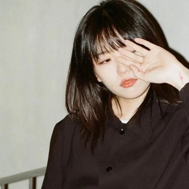 陈妤/剩下的明天更新吧/快来催更陈妤阿/被爱好似靠山，微信头像，陈妤/剩下的明天更新吧/快来催更陈妤阿/被爱好似靠山（头像，冷淡风头像）