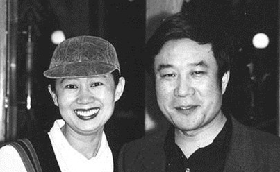倪大红与老婆合影，这10位老戏骨和妻子
