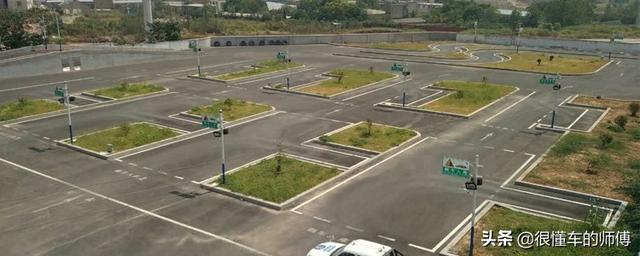 场地考试项目，场地考试几项（小型手动挡汽车科目二考试内容包括5项）