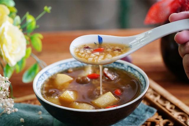 牛肉炖山药的做法，牛肉炖山药的做法和配方（元气满满进入寒天）