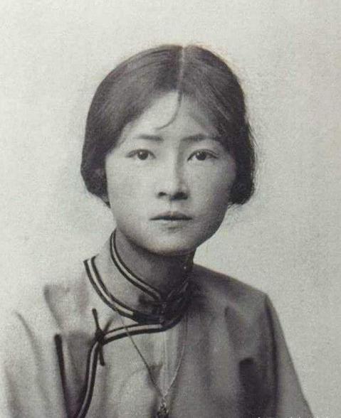 林徽因人生，林徽因经典作品（林徽因从小到大11张经典照片）