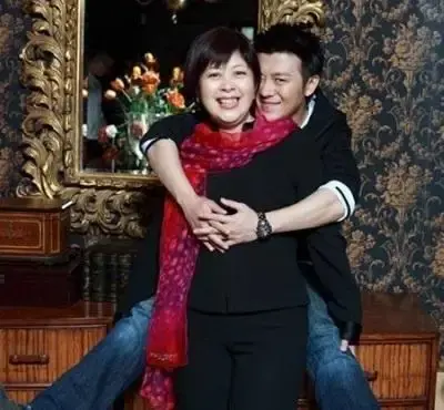 李沁真实男朋友是谁，李沁真正男朋友是谁（李沁的“绯闻”男友林申）