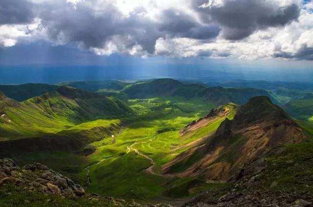 长白山天池几月份去好，长白山天池旅游攻略（想在长白山看天池什么时间去最合适）