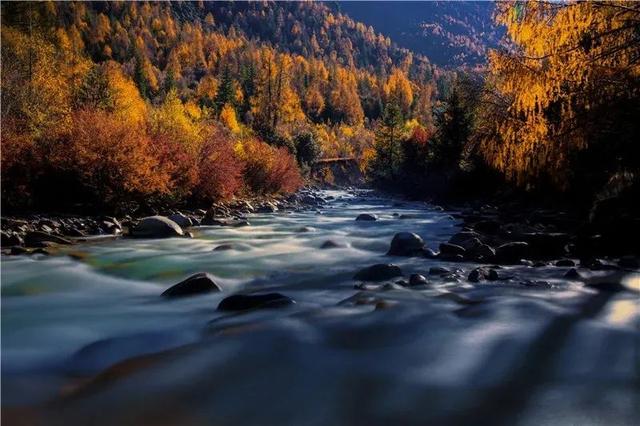 迥巴藏戏，迥巴藏戏 郎杰次仁事迹材料（遇见古碉·藏寨·美人谷）