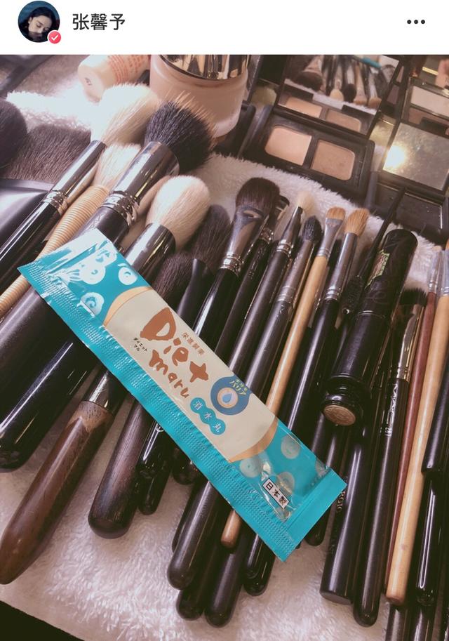 如何正确使用美容棒，美容棒配合什么使用（原来女明星是靠这13种方法去水肿）