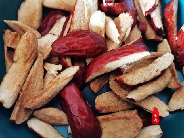 简单枣花卷做法，简单枣花卷做法教程（就是厨房小白也能制作出来）