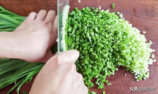 韭菜饺子馅怎样做，韭菜饺子馅的最佳配方和做法（牢记“2要点3不放”）