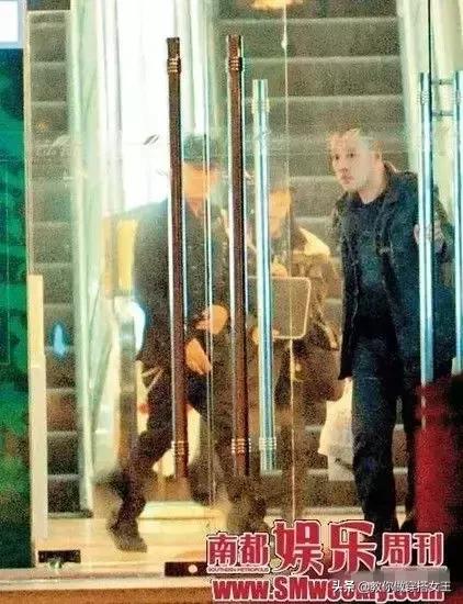 妻子团们为什么孤立张嘉倪，推秦岚、打场记、怼记者…张嘉倪综艺被孤立