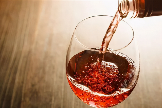 如何巧开红酒，如何巧开红酒瓶（如果木塞突然断了怎么办）