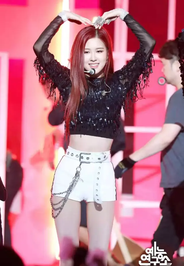 女团成员开场介绍，宝藏女团的魅力尽头在哪里