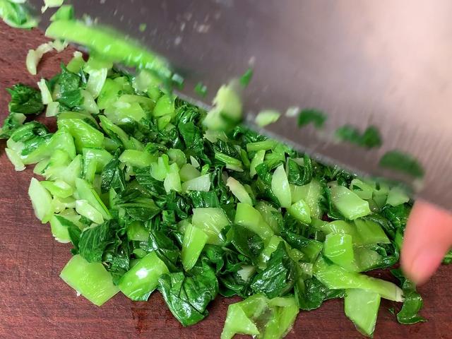 鲜香菇怎么做好吃，怎样做香菇酱才好吃（分享香菇最好吃的6种做法）