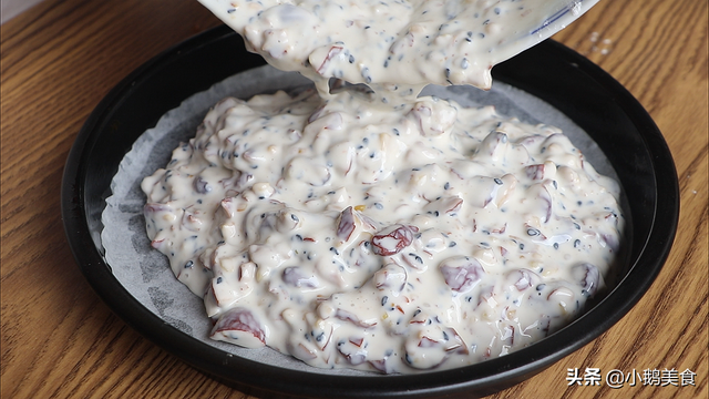 如何简单做蒸米粉，在家做蒸米粉的做法（搅成糊简单一蒸就搞定）