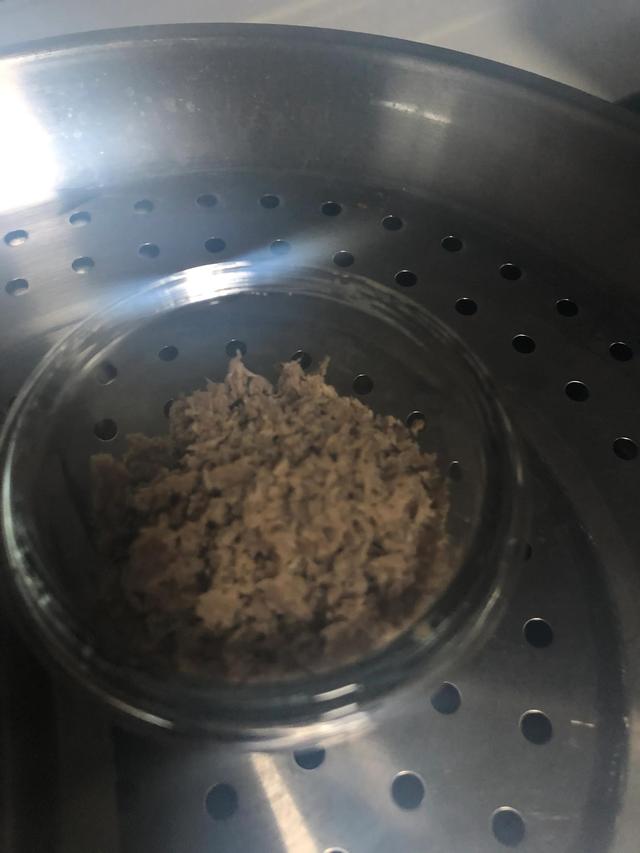 宝宝第一次吃肉泥怎么做，宝宝第一次吃肉泥怎么做好吃（宝宝辅食——肉泥制作）