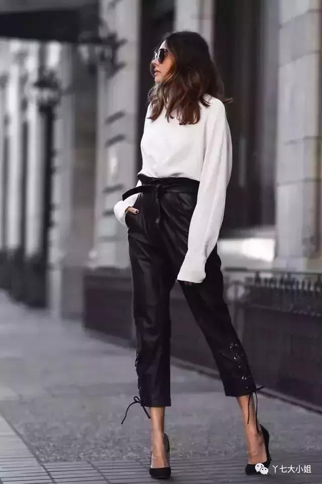 粗跟低帮高跟鞋怎么搭配裤子，气场超强的时髦组合