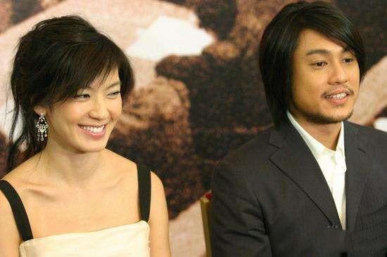 结果坐在一边等待发呆的周渝民反而被柴智屏看中.