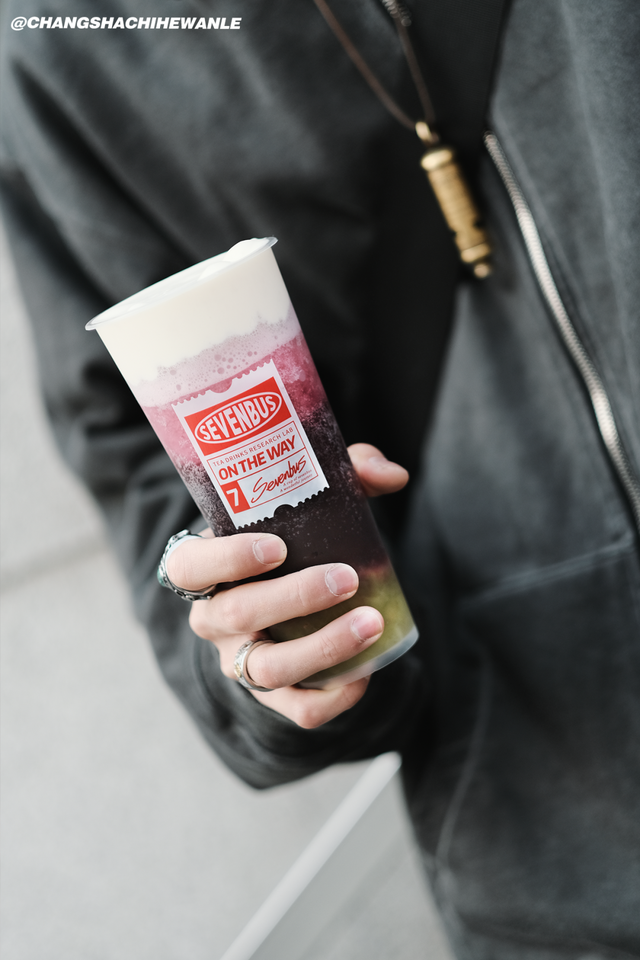 sevenbus奶茶店，seven7香港店（SEVENBUS空降国金街）