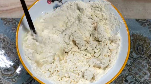 用手抓饼怎么做早餐，20分钟解决全家早餐