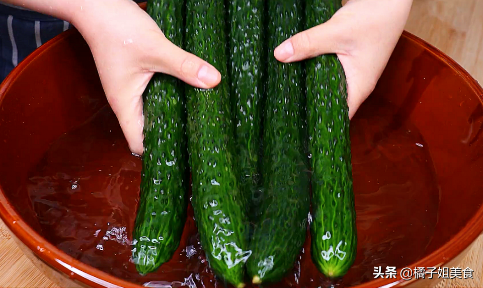 圖片[2]-【涼拌黃瓜】做法步驟圖 入味口感好訣竅 比肉還香-起舞食譜網