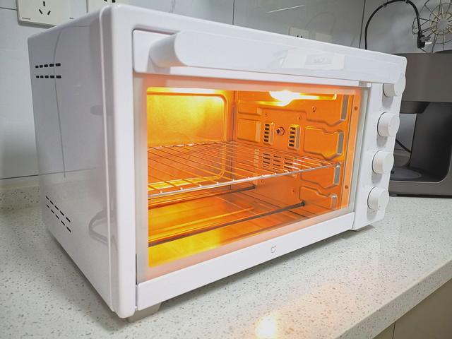 微波炉和烤箱的区别，烤箱排名前十品牌（微波炉、光波炉、空气炸锅、电烤箱）