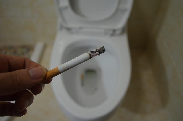 烟味难闻怎么处理，闻烟味怎么办（厕所有烟味怎么办）