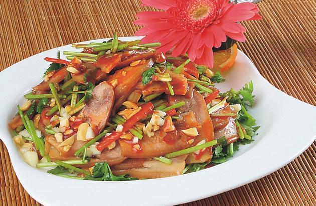 罗锅是什么美食,罗锅怎么形容(小吃技术配方-新乡罗锅肉做法)