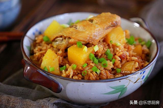 土豆饭电饭煲的做法，怎样用电饭煲做土豆焖饭（只用一个电饭锅）